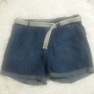 NWT Canyon River Blues Jean Shorts